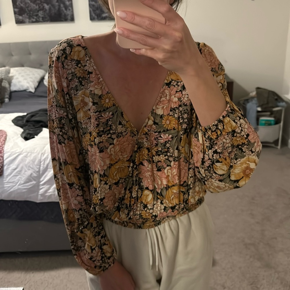 Floral wrap top